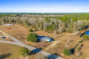 3272 Twin Lks Dr, Bonifay, FL 32425 - Photo 9