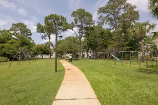 271 Twin Lakes Ln, Destin, FL 32541 - Photo 27