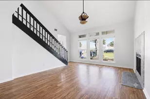 351 NW Canterbury Circle, Fort Walton Beach, FL 32548 - Photo 5