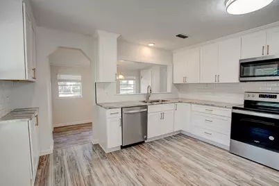 326 Washington Avenue, Valparaiso, FL 32580 - Photo 7