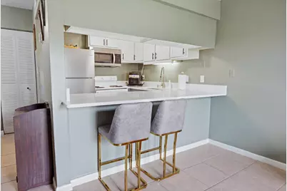 308 SW Miracle Strip Parkway #33B, Fort Walton Beach, FL 32548 - Photo 3