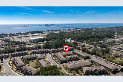 8808 Brown Pelican Circle, Navarre, FL 32566 - Photo 5