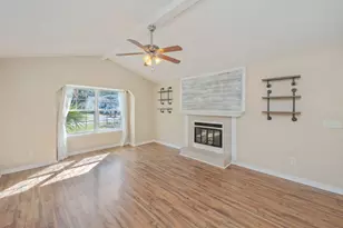 204 McKinley St, Niceville, FL 32578 - Photo 5
