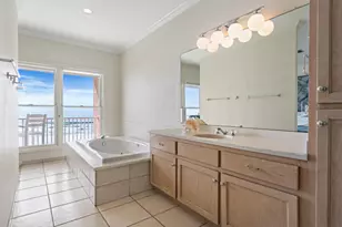 7961 Gulf Blvd, Navarre, FL 32566 - Photo 17