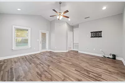 521 Cornelia Street, Freeport, FL 32439 - Photo 17