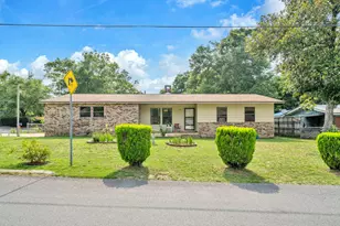 420 Bullock Blvd, Niceville, FL 32578 - Photo 1