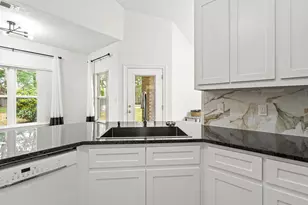 3336 Holt Cir, Pensacola, FL 32526 - Photo 17