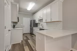 615 31st St, Niceville, FL 32578 - Photo 9