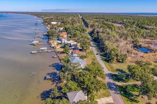 305 S Garcon Point Rd, Milton, FL 32583 - Photo 117