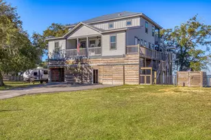 305 S Garcon Point Rd, Milton, FL 32583 - Photo 101
