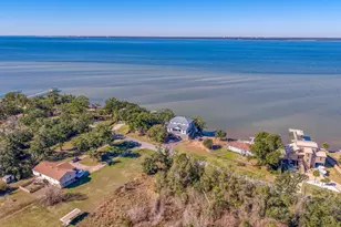 305 S Garcon Point Rd, Milton, FL 32583 - Photo 121