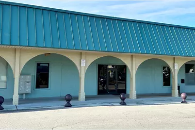 1047 E John Sims Parkway, Niceville, FL 32578 - Photo 1