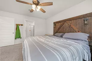 4662 Honor Guard Wy, Crestview, FL 32539 - Photo 5