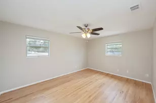 216 NW Chateaugay St, Fort Walton Beach, FL 32548 - Photo 23
