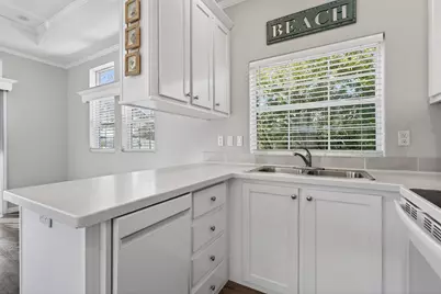 44 E Bradley Street #6, Miramar Beach, FL 32550 - Photo 11