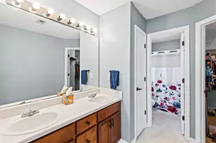 560 Rough Leaf Ln, Mary Esther, FL 32569 - Photo 19