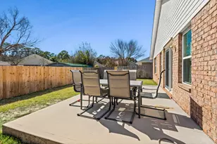 560 Rough Leaf Ln, Mary Esther, FL 32569 - Photo 27