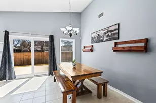 560 Rough Leaf Ln, Mary Esther, FL 32569 - Photo 15