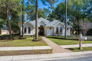 831 Coldwater Creek Cir, Niceville, FL 32578 - Photo 3