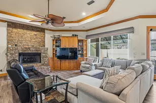 831 Coldwater Creek Cir, Niceville, FL 32578 - Photo 19
