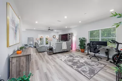 107 Magnolia Landing Drive, Freeport, FL 32439 - Photo 5