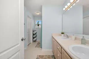 2088 Shadow Lake Dr, Gulf Breeze, FL 32563 - Photo 17