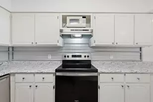 32 7th Ave, Shalimar, FL 32579 - Photo 15