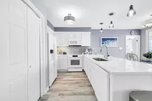 670 Nautilus Ct, Fort Walton Beach, FL 32548 - Photo 17