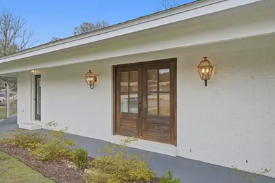 205 NW Baker Avenue, Fort Walton Beach, FL 32548 - Photo 1