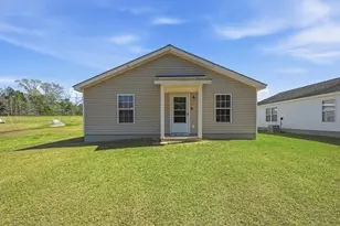 309 Range Line St, Bonifay, FL 32425 - Photo 9