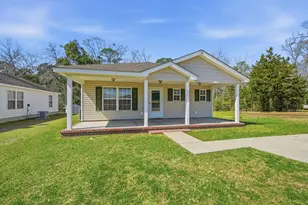 309 Range Line St, Bonifay, FL 32425 - Photo 3
