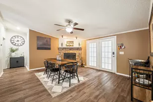 2422 Crescent Wood Rd, Navarre, FL 32566 - Photo 9