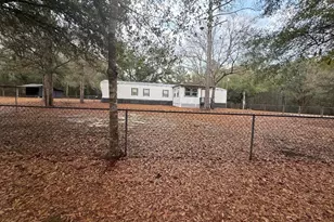 3083 Lake Sue Dr, Crestview, FL 32539 - Photo 15