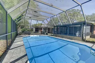 613 NE Cambridge Ave, Fort Walton Beach, FL 32547 - Photo 37