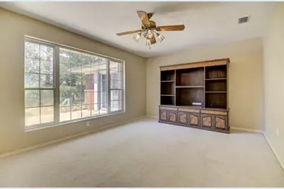 613 NE Cambridge Avenue, Fort Walton Beach, FL 32547 - Photo 9