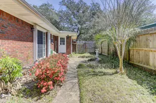 613 NE Cambridge Ave, Fort Walton Beach, FL 32547 - Photo 39