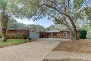 613 NE Cambridge Ave, Fort Walton Beach, FL 32547 - Photo 23
