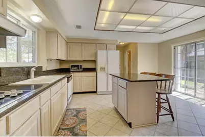 613 NE Cambridge Avenue, Fort Walton Beach, FL 32547 - Photo 5