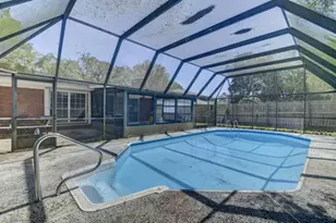 613 NE Cambridge Ave, Fort Walton Beach, FL 32547 - Photo 39