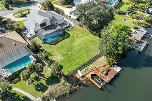 138 W Country Club Dr, Destin, FL 32541 - Photo 1