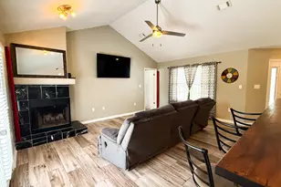 1394 Sound Retreat Dr, Navarre, FL 32566 - Photo 27