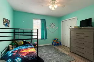 1394 Sound Retreat Dr, Navarre, FL 32566 - Photo 17