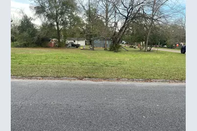 297 McClelland Street, Crestview, FL 32536 - Photo 1