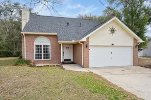 4785 Shoal Lake Cir, Crestview, FL 32539 - Photo 1