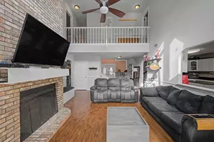 1004 Sandra Dr, Mary Esther, FL 32569 - Photo 5
