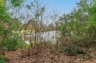 1004 Sandra Dr, Mary Esther, FL 32569 - Photo 47