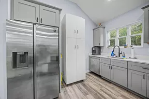 255 W Renoir Rd, Defuniak Springs, FL 32433 - Photo 9