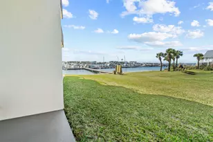 214 SW Miracle Strip Pkwy, Fort Walton Beach, FL 32548 - Photo 17