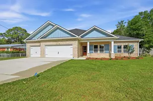 368 Coral Dr, Fort Walton Beach, FL 32548 - Photo 1