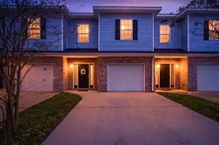 996 Leigh Ann Ln, Fort Walton Beach, FL 32547 - Photo 3